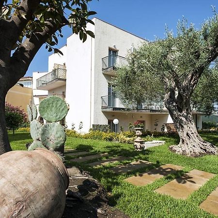 Villa Collina جيارديني ناكسوس المظهر الخارجي الصورة