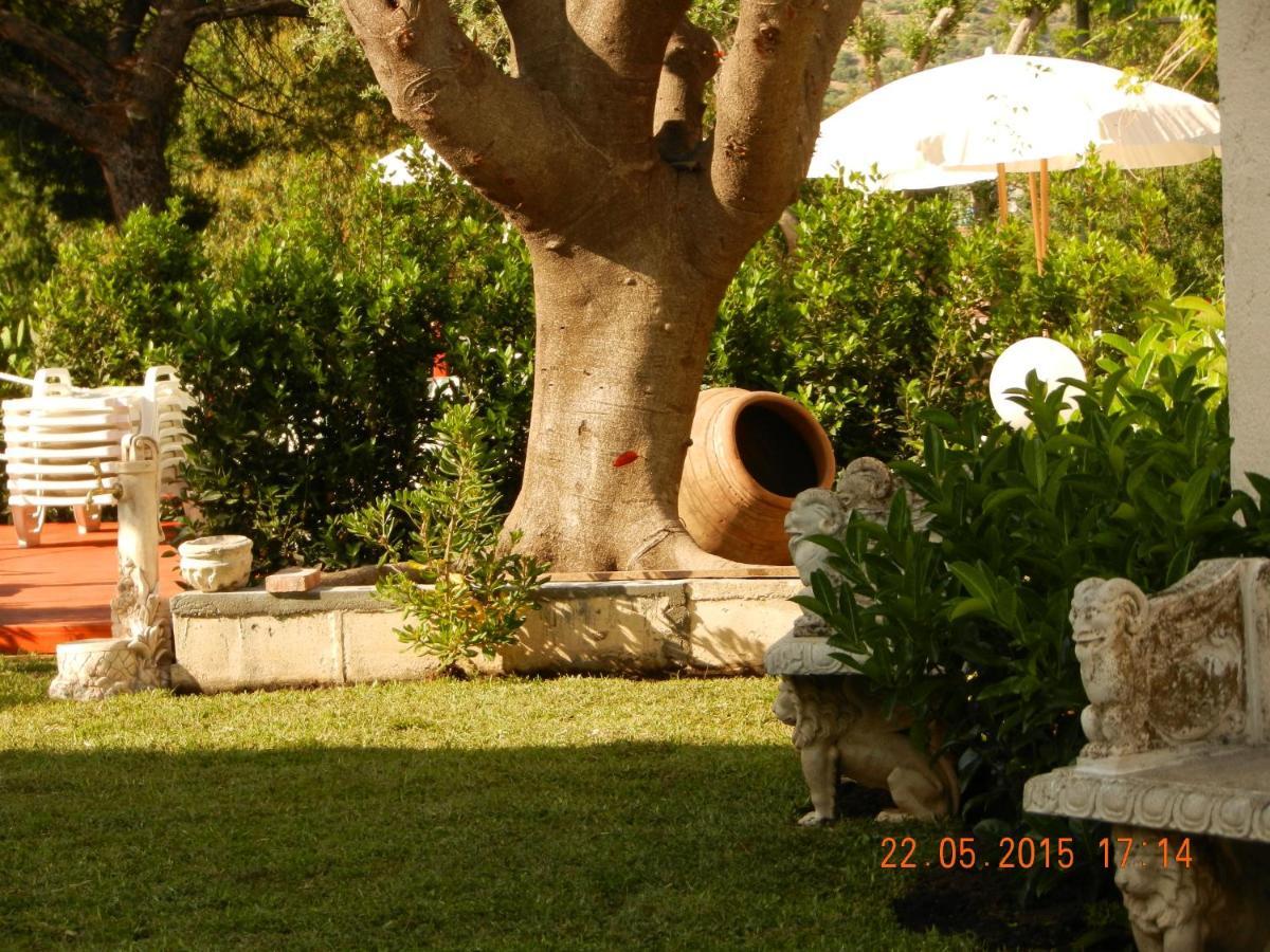 Villa Collina جيارديني ناكسوس المظهر الخارجي الصورة